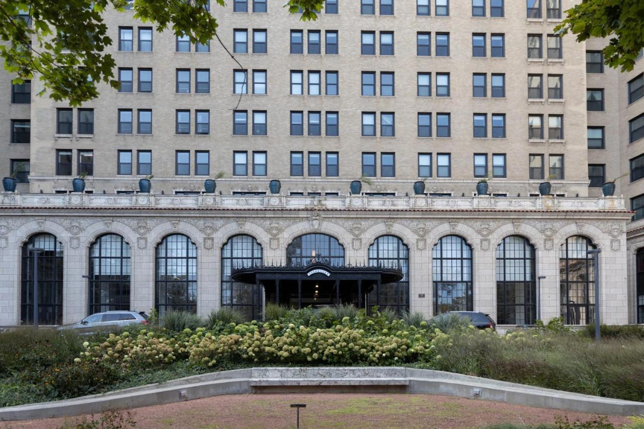 Frontdesk Debonair Studio Apt With City View Chicago Zewnętrze zdjęcie